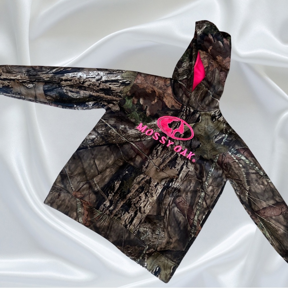 Mossy Oak Pink Camo Hoodie- Size Youth  XL (fits adult S/M)